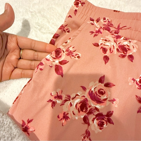 Super Soft Gray & Floral Jogger Pants Set (NWOT) - Picture 3 of 7